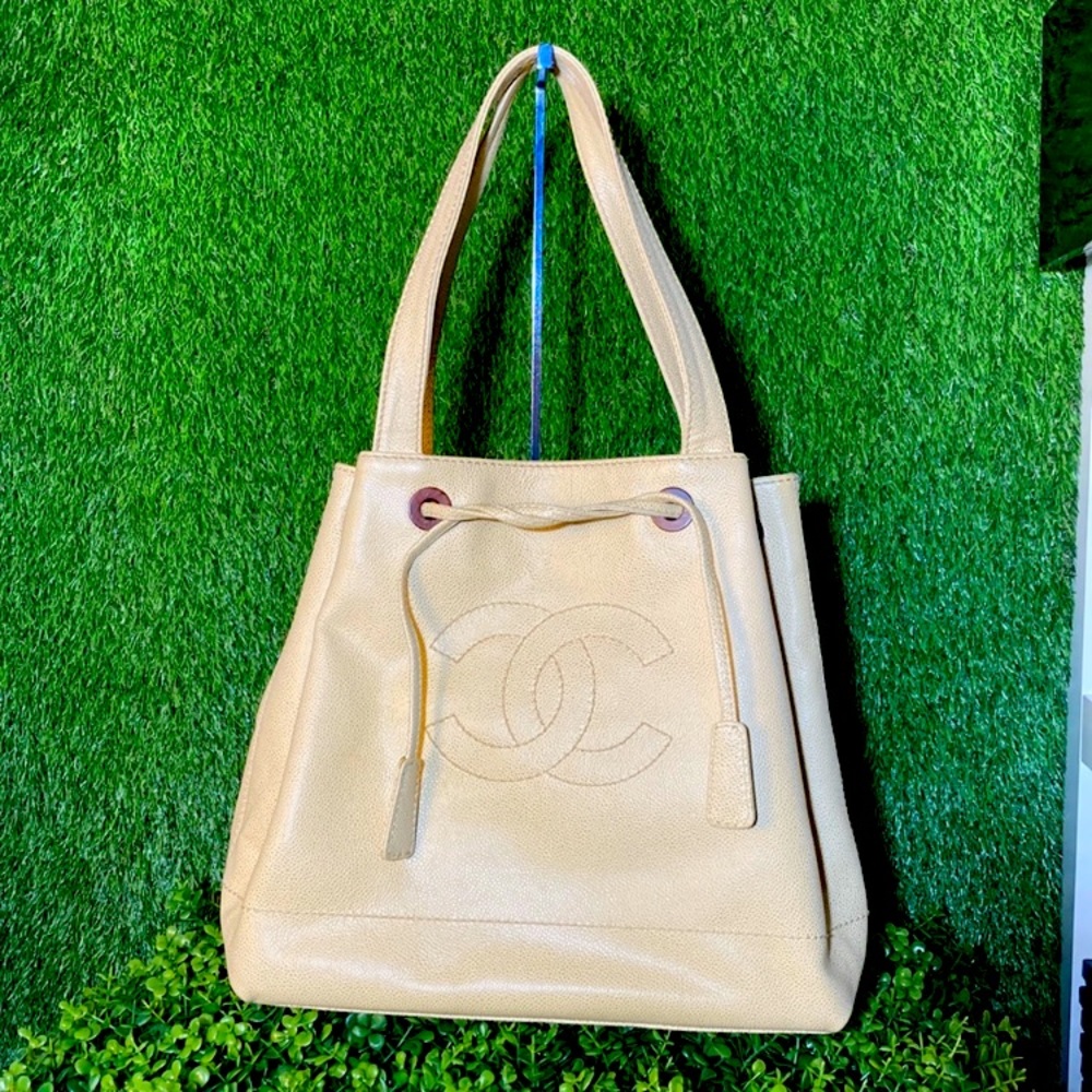 ❤️ CHANEL Caviar Leather Draw String Vintage Bag
